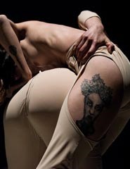 EXI(s)T(s) por Mariana Tengner Barros